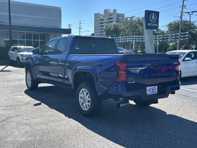 Used 2024 Toyota Tacoma SR5 AWD/4WD image 6