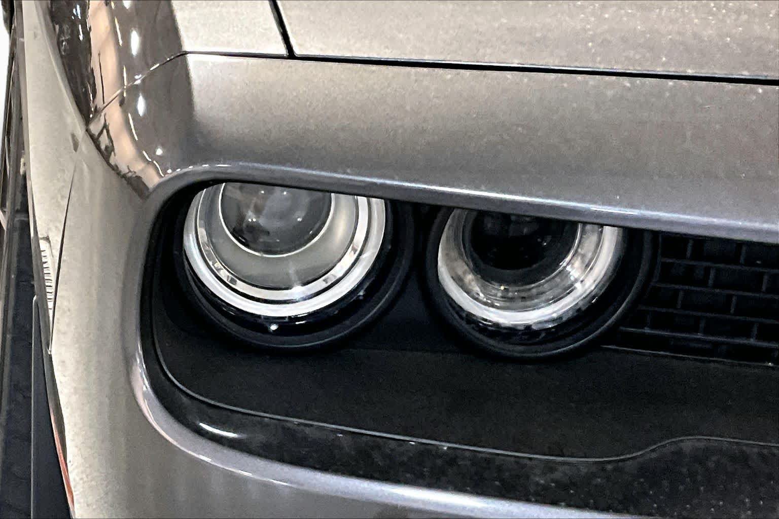 Used 2016 Dodge Challenger SRT Hellcat RWD image 30