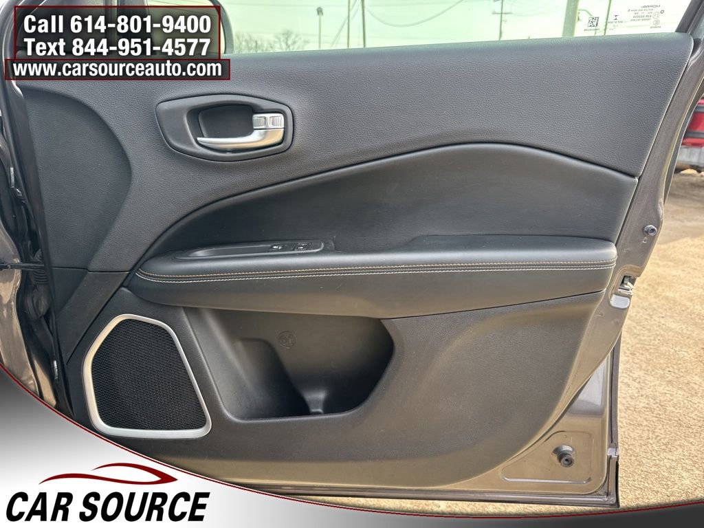 Used 2018 Jeep Compass Latitude w/ Popular Equipment Group image 31