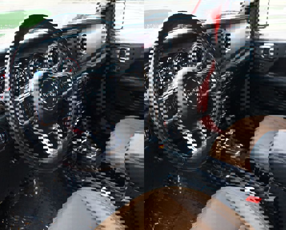 Used 2021 Jeep Wrangler Rubicon w/ Steel Bumper Group image 14