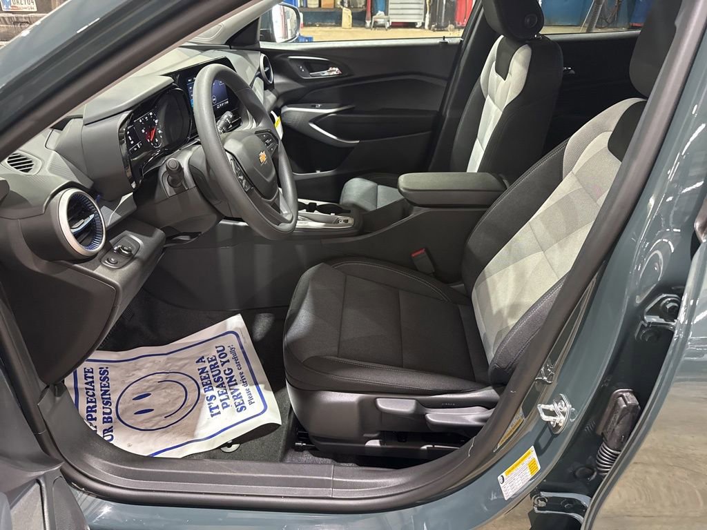 New 2026 Chevrolet Trax LS w/ LS Convenience Package image 11