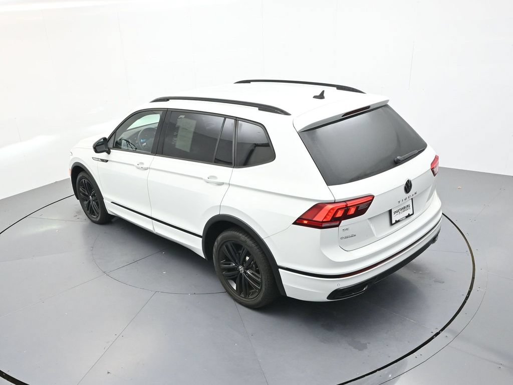 Used 2022 Volkswagen Tiguan SE R-Line FWD image 22