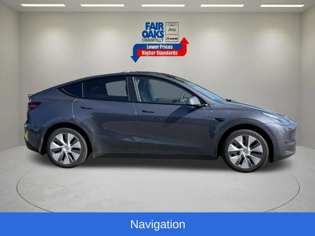 Used 2023 Tesla Model Y Long Range AWD/4WD image 5
