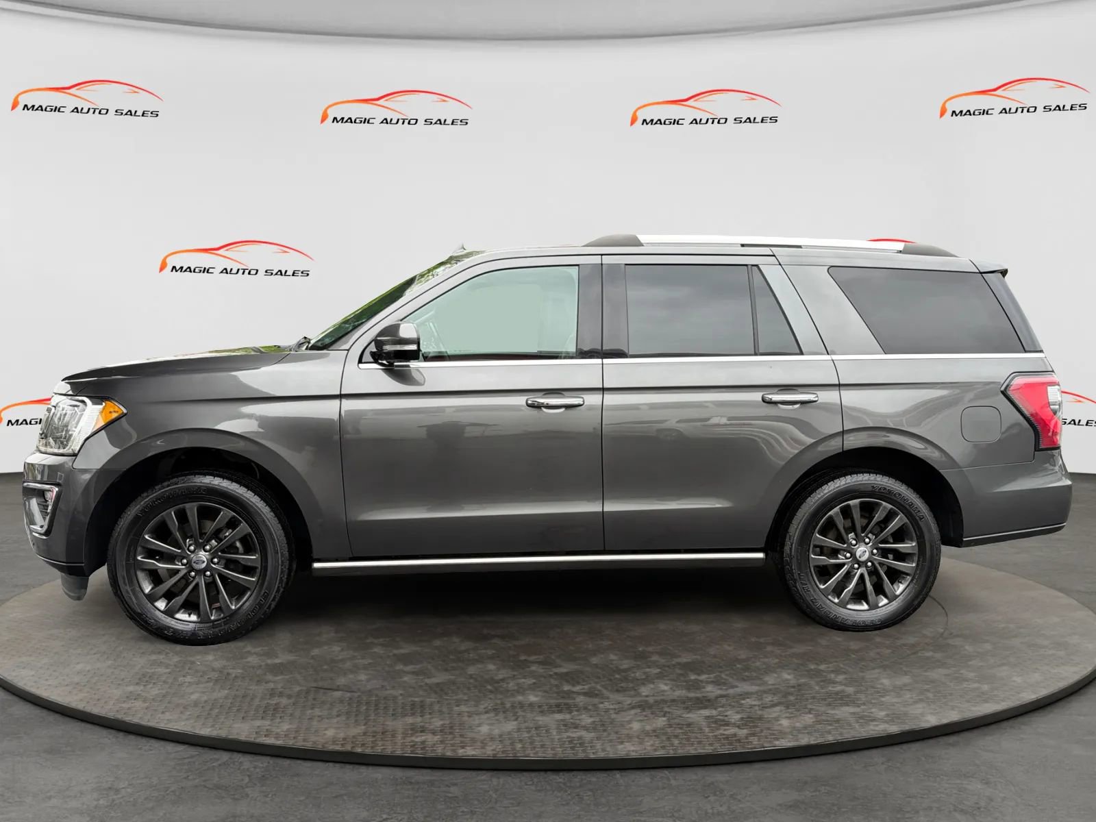 Used 2019 Ford Expedition Limited AWD/4WD image 7