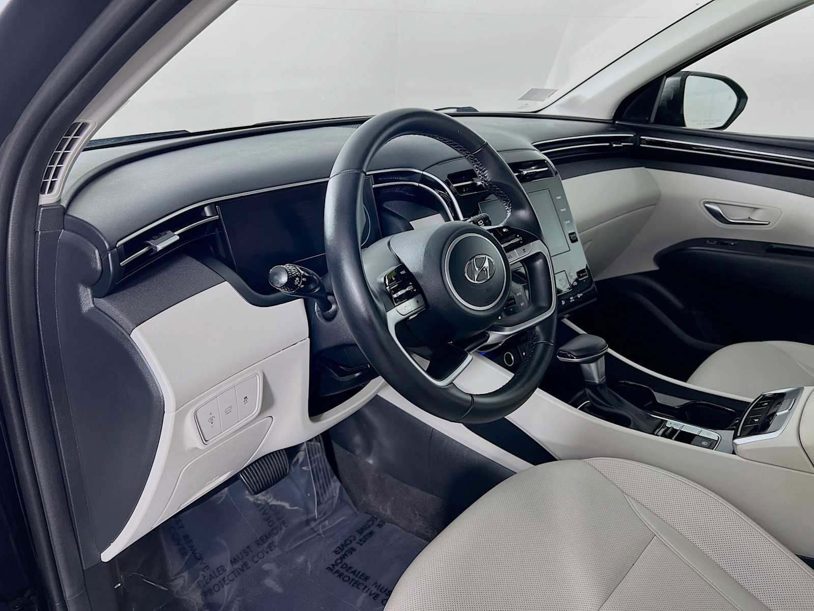 Used 2023 Hyundai Tucson SEL w/ Convenience Package image 9