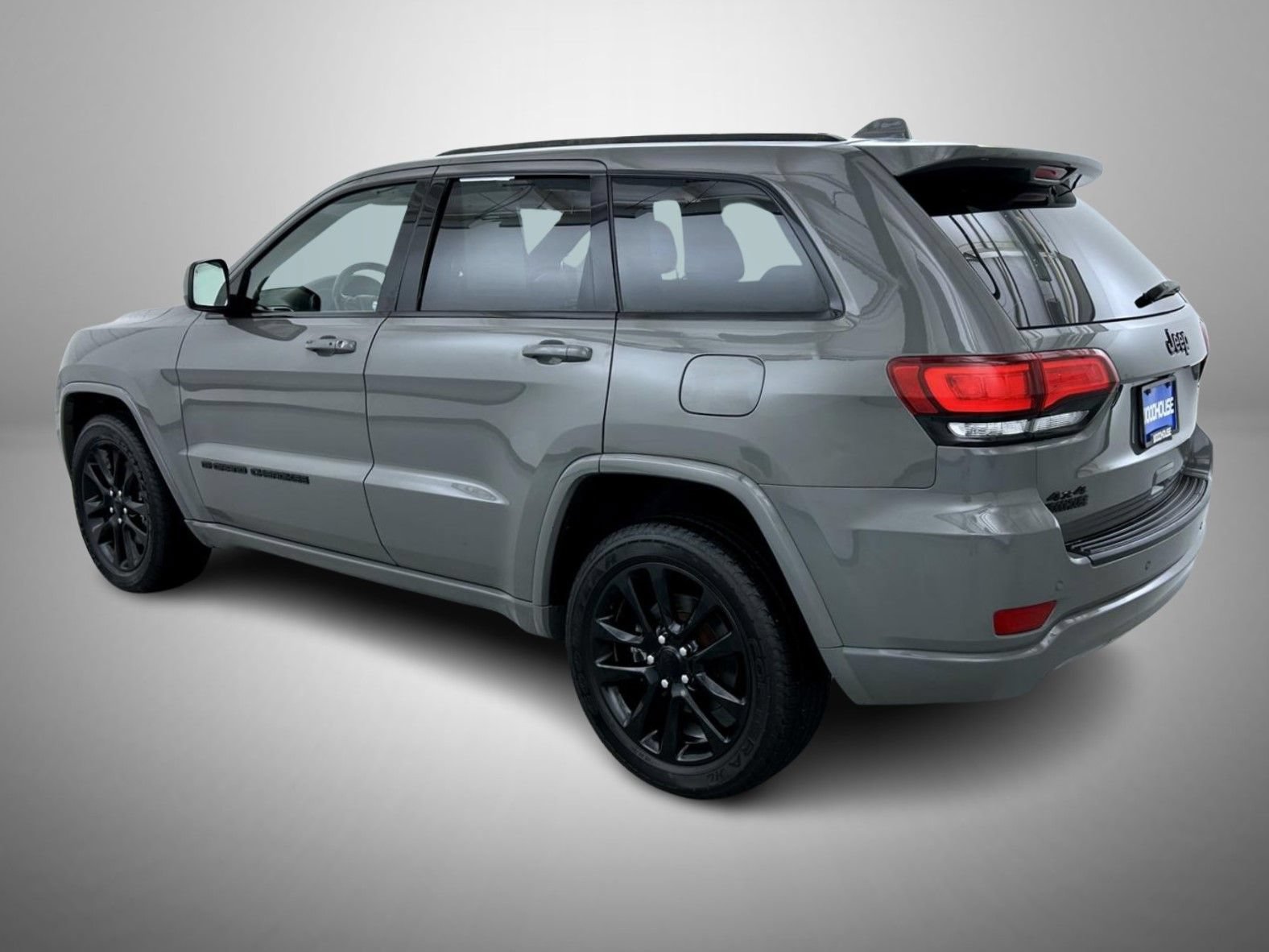 Used 2022 Jeep Grand Cherokee Laredo X AWD/4WD image 7