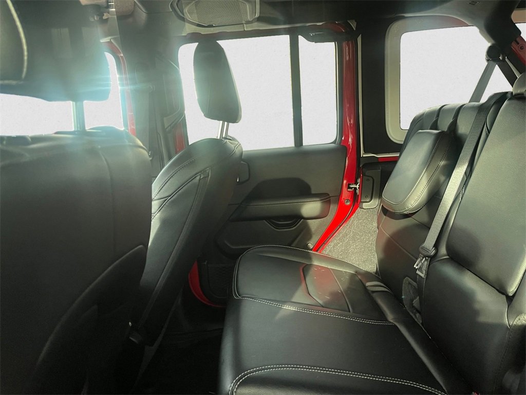 Used 2021 Jeep Wrangler Unlimited Sahara w/ Cold Weather Group image 8