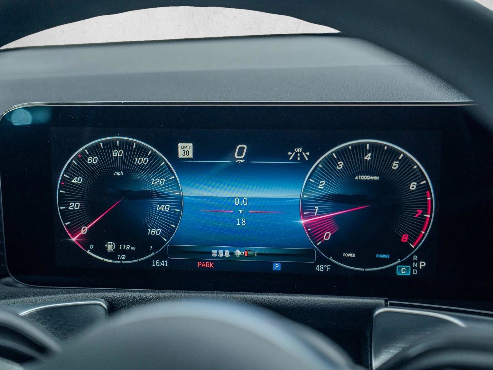 New 2026 Mercedes-Benz GLB 250 4MATIC image 24