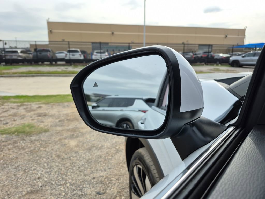 New 2026 Mitsubishi Outlander SE image 35