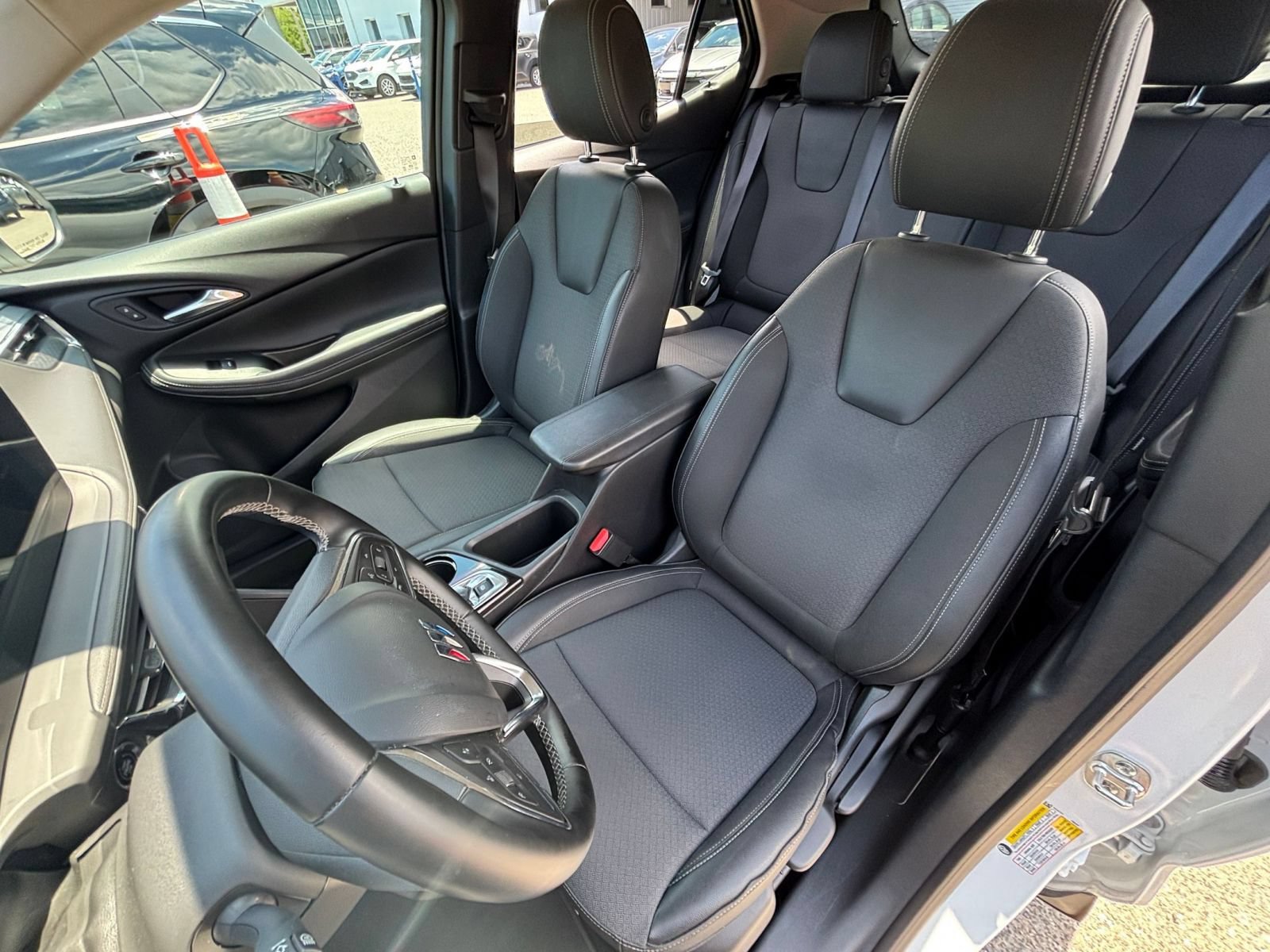 Used 2025 Buick Encore GX Preferred FWD image 35