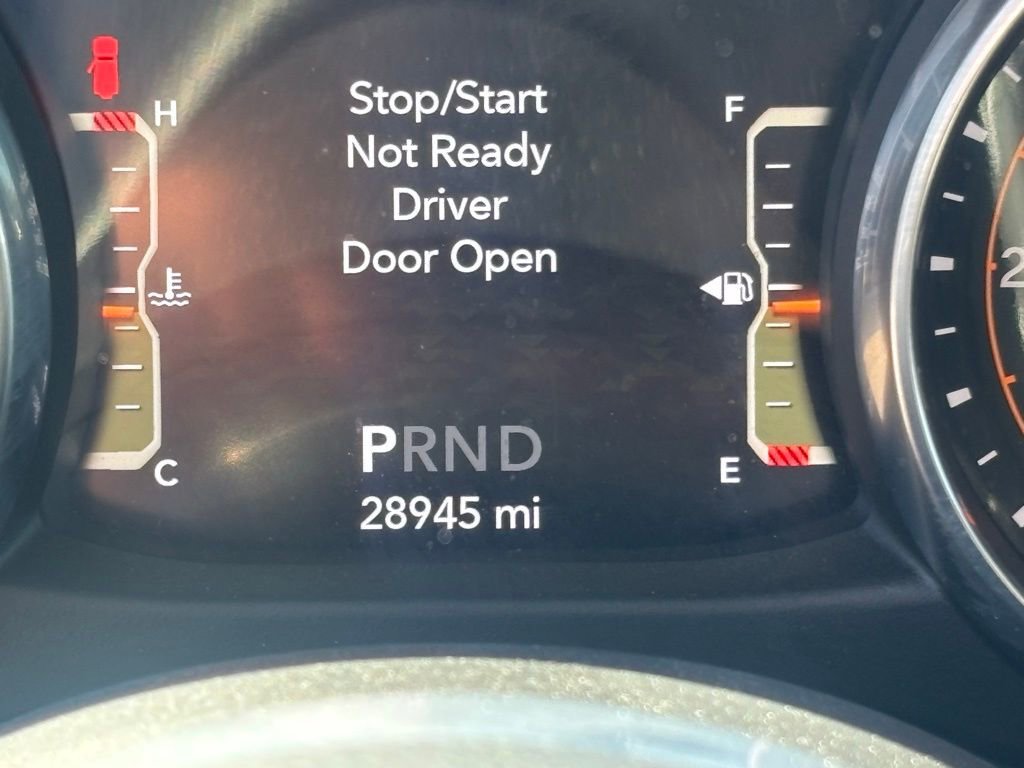Used 2018 Jeep Wrangler Unlimited Sahara image 13