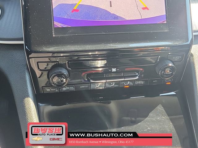 Used 2023 Jeep Grand Cherokee L Laredo image 30