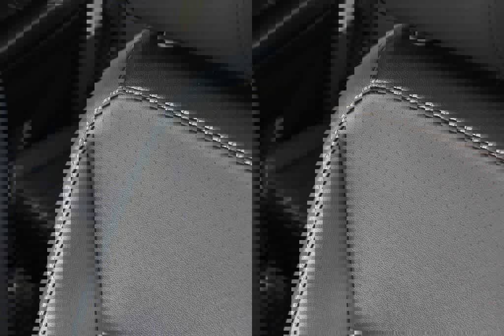 Used 2024 Volkswagen Tiguan SE R-Line image 25