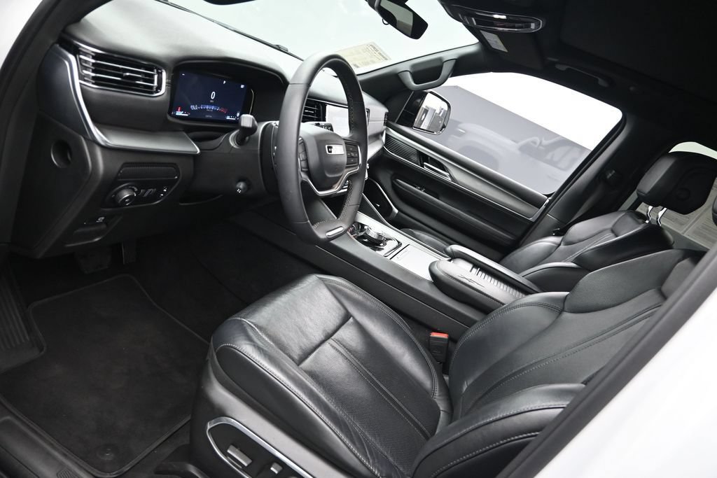 Used 2023 Jeep Wagoneer Series II RWD image 18