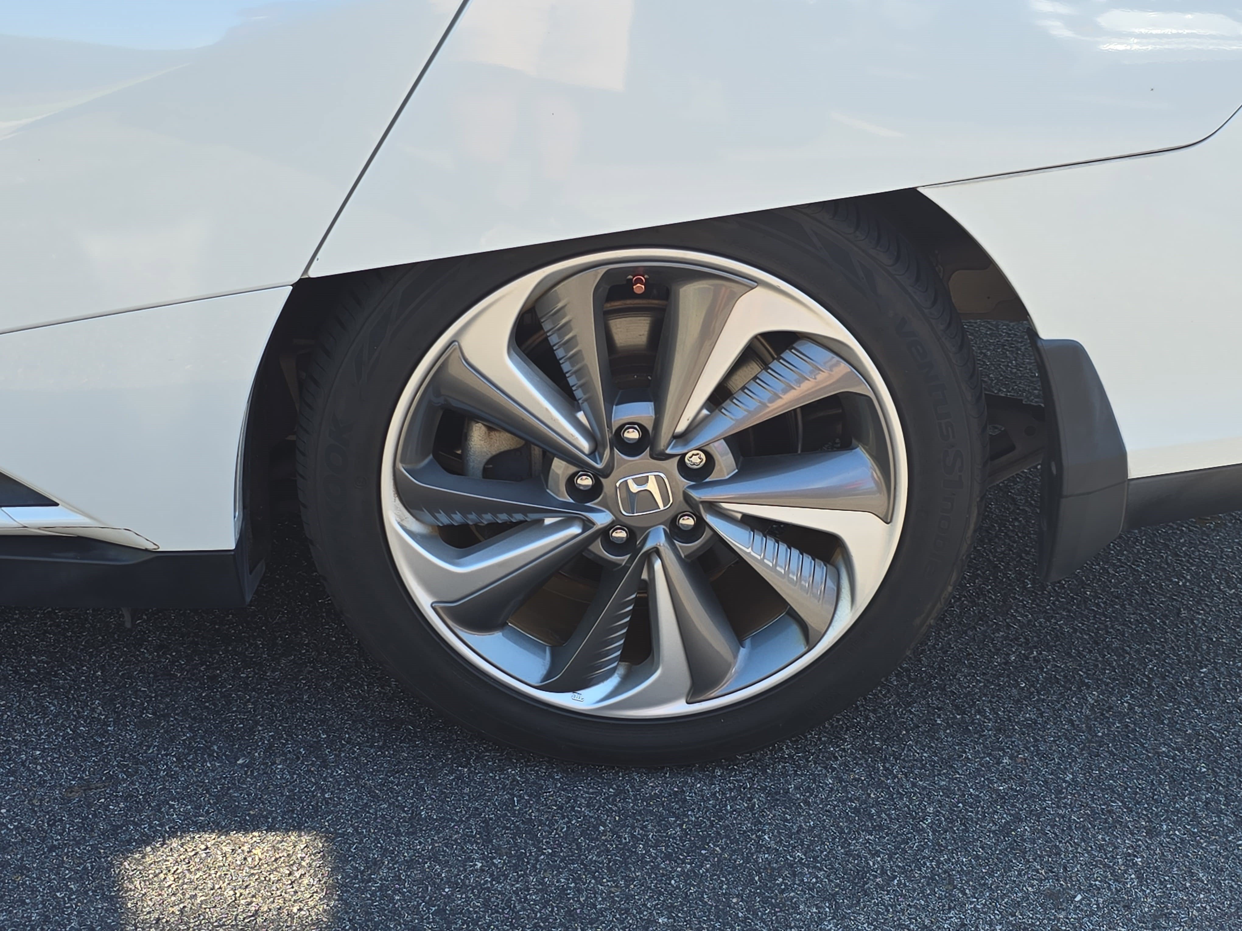 Used 2018 Honda Clarity Touring image 34