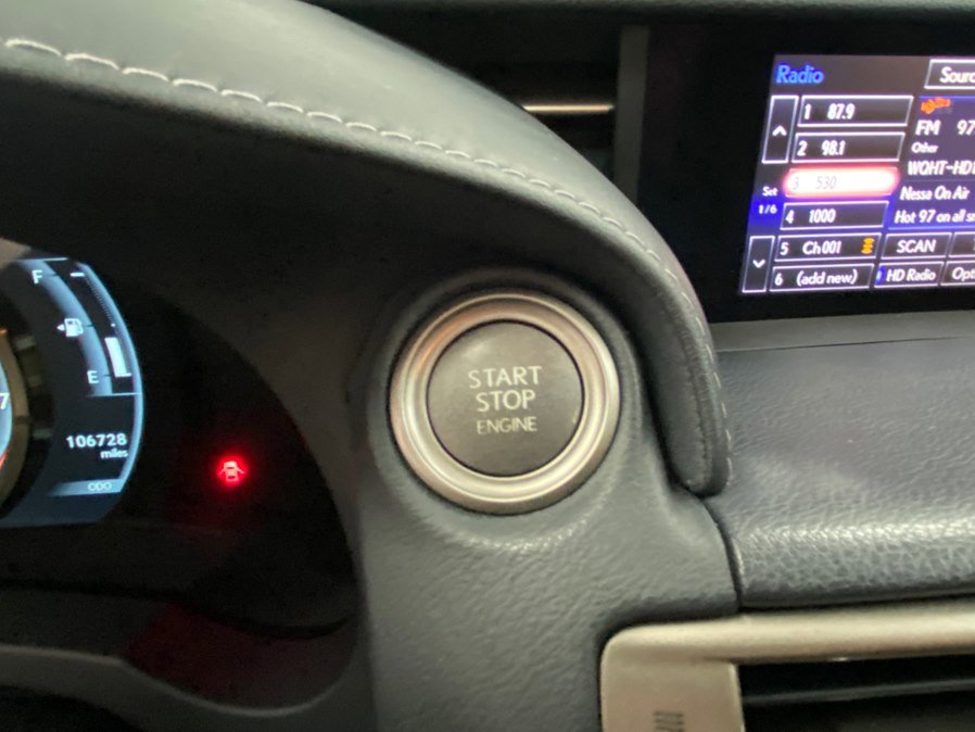 Used 2016 Lexus IS 350 AWD image 31