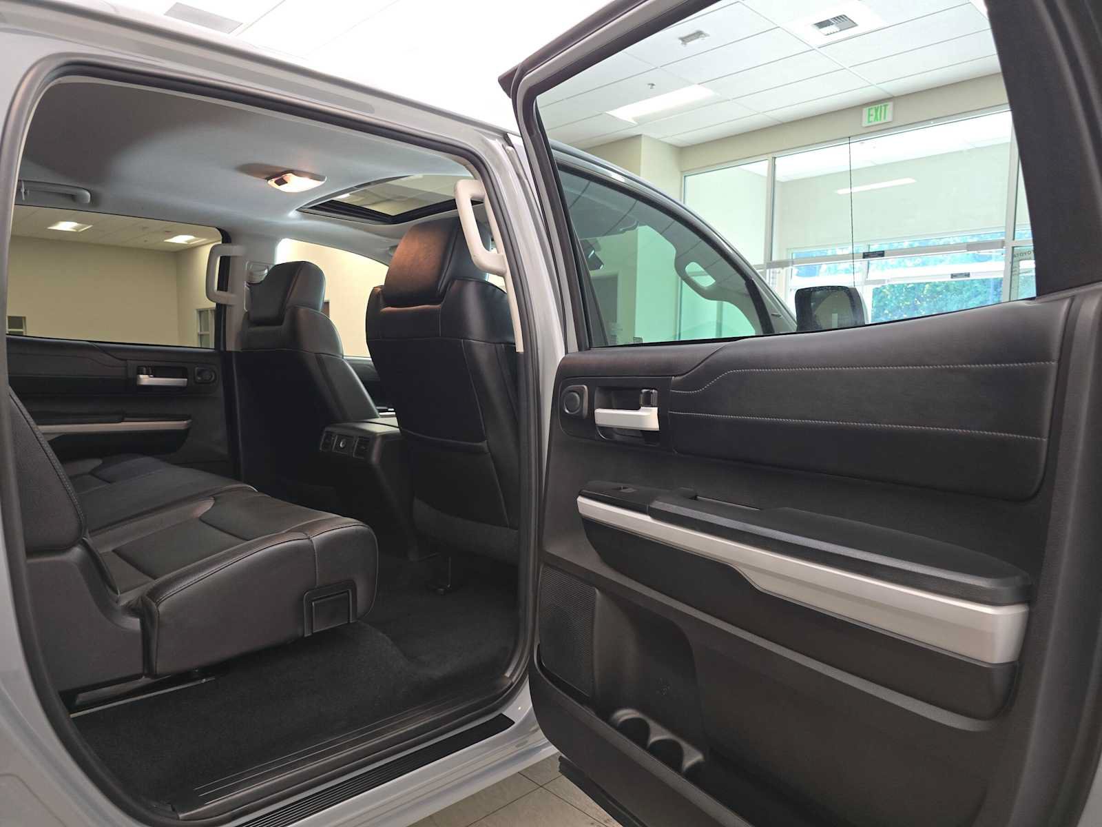 Used 2019 Toyota Tundra Limited w/ Limited Premium Package AWD/4WD image 26