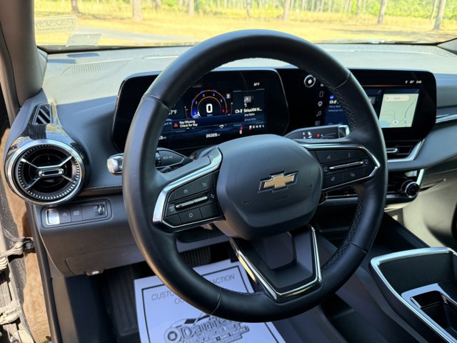 Used 2025 Chevrolet Equinox LT image 16