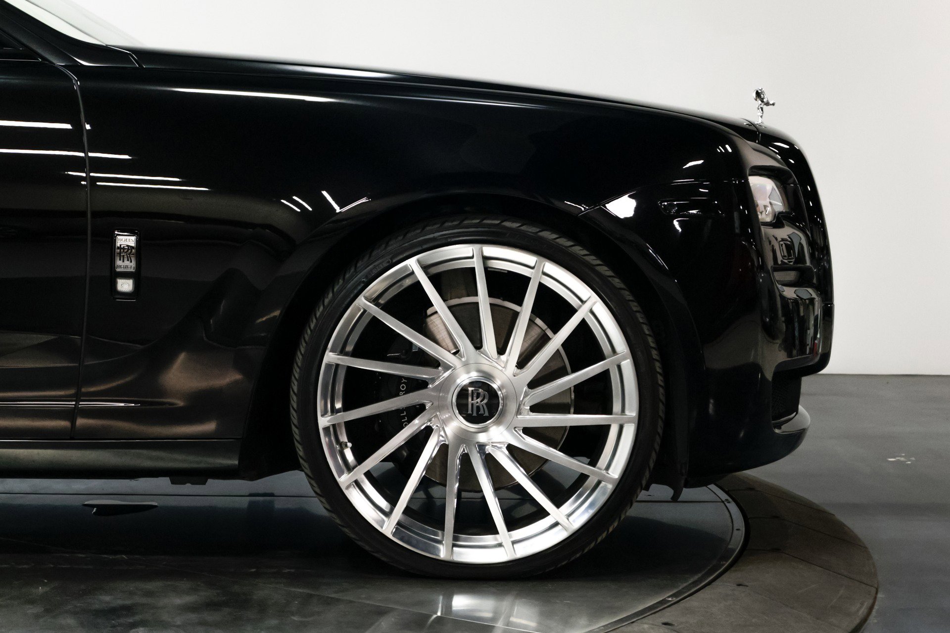 Used 2015 Rolls-Royce Ghost image 58