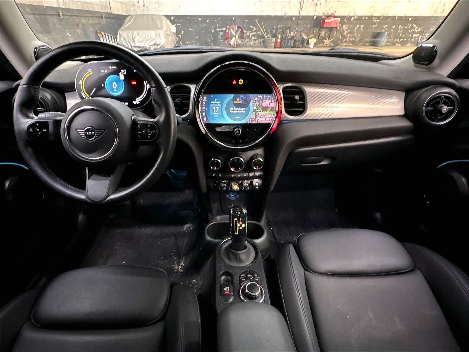 Used 2024 MINI Cooper SE FWD image 17