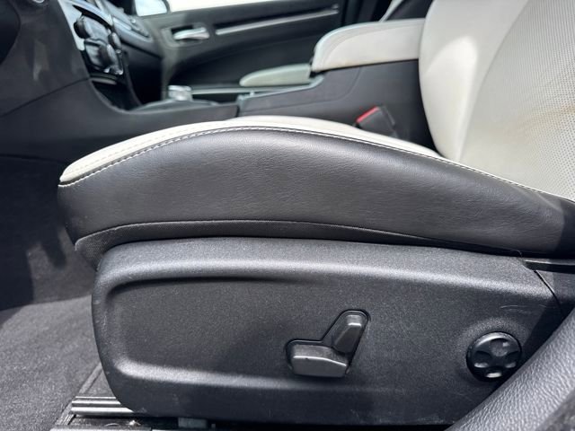 Used 2021 Chrysler 300 S w/ S Model Appearance Package image 14