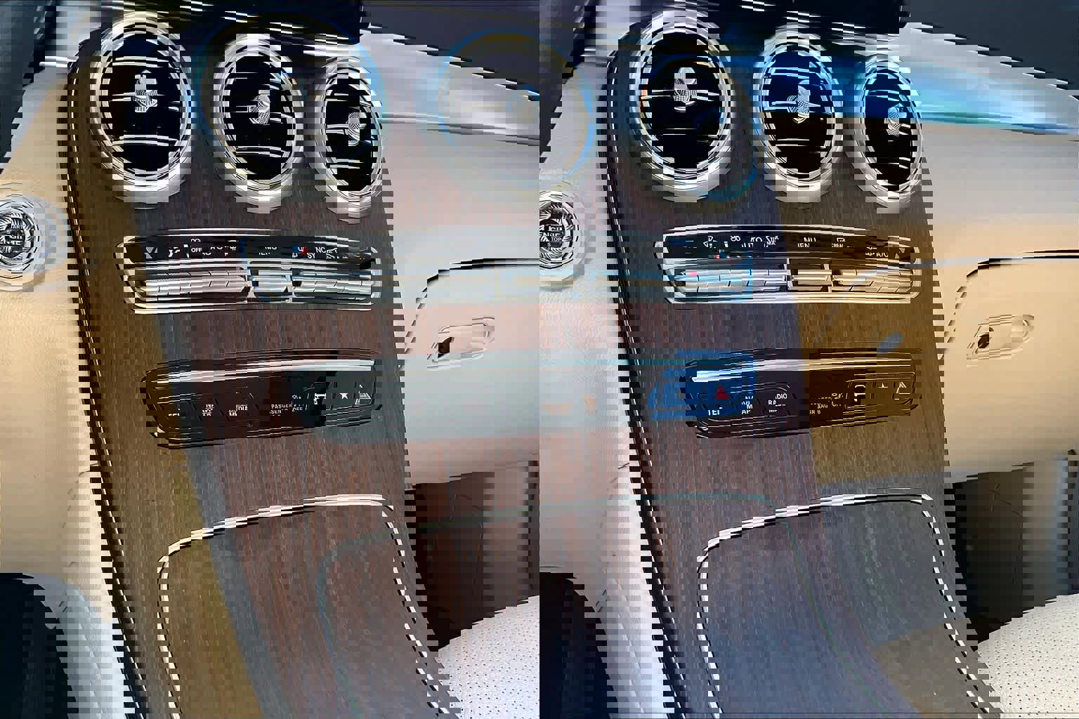 Used 2022 Mercedes-Benz GLC 300 image 34