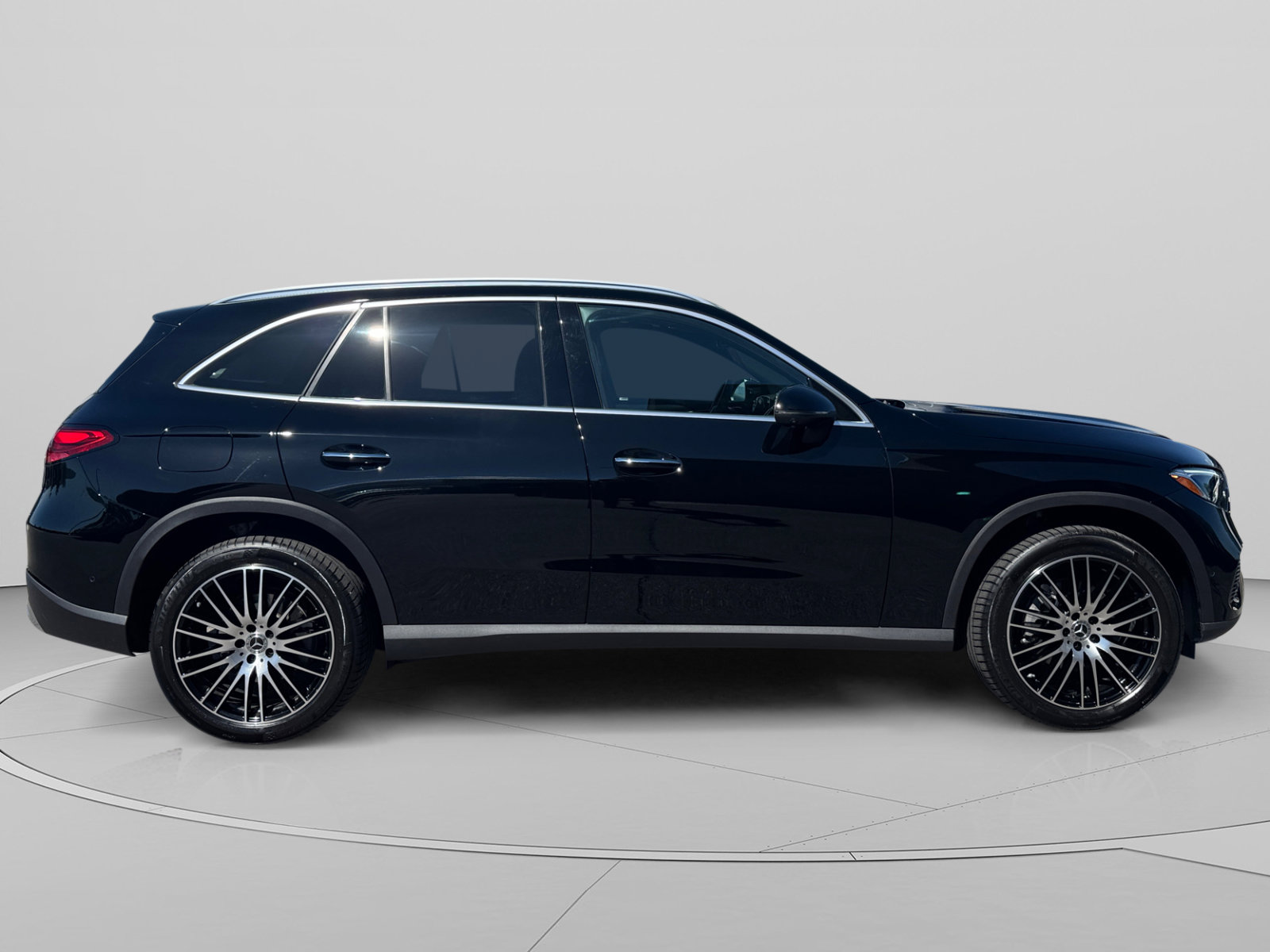 Certified 2026 Mercedes-Benz GLC 300 4MATIC image 6