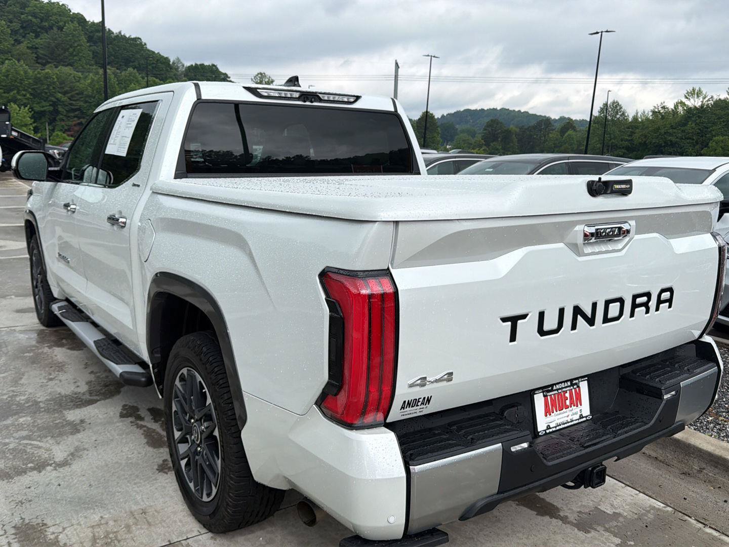 Used 2023 Toyota Tundra Limited AWD/4WD image 5