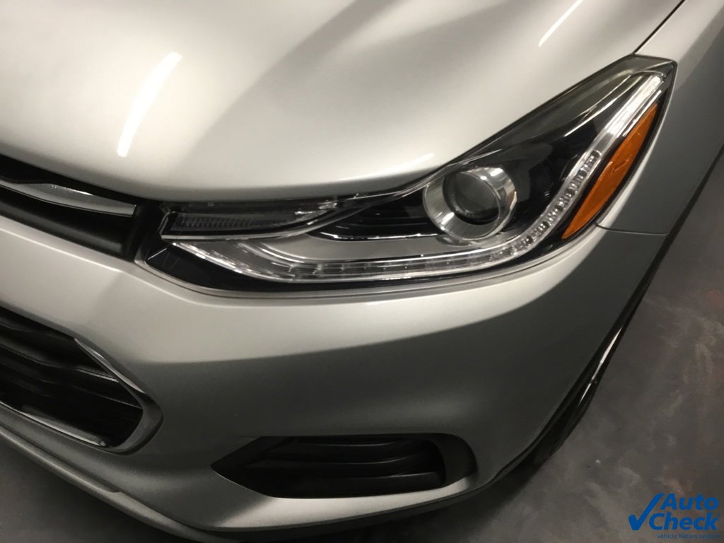 Used 2017 Chevrolet Trax LT w/ Driver Confidence Package image 17