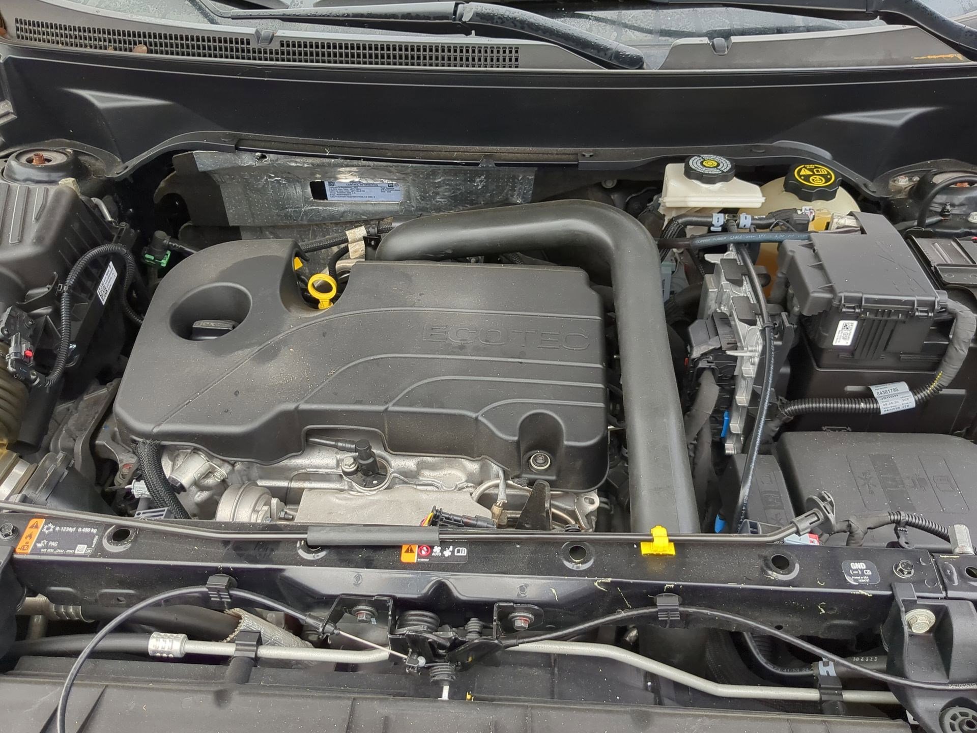 Used 2023 GMC Terrain AT4 image 32