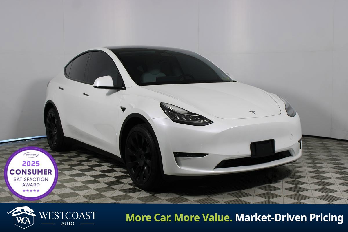 Used 2022 Tesla Model Y Long Range AWD/4WD image 1