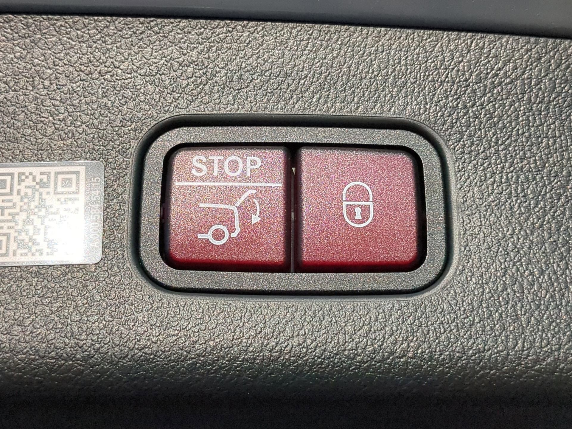 Used 2026 Mercedes-Benz GLC 300 image 39