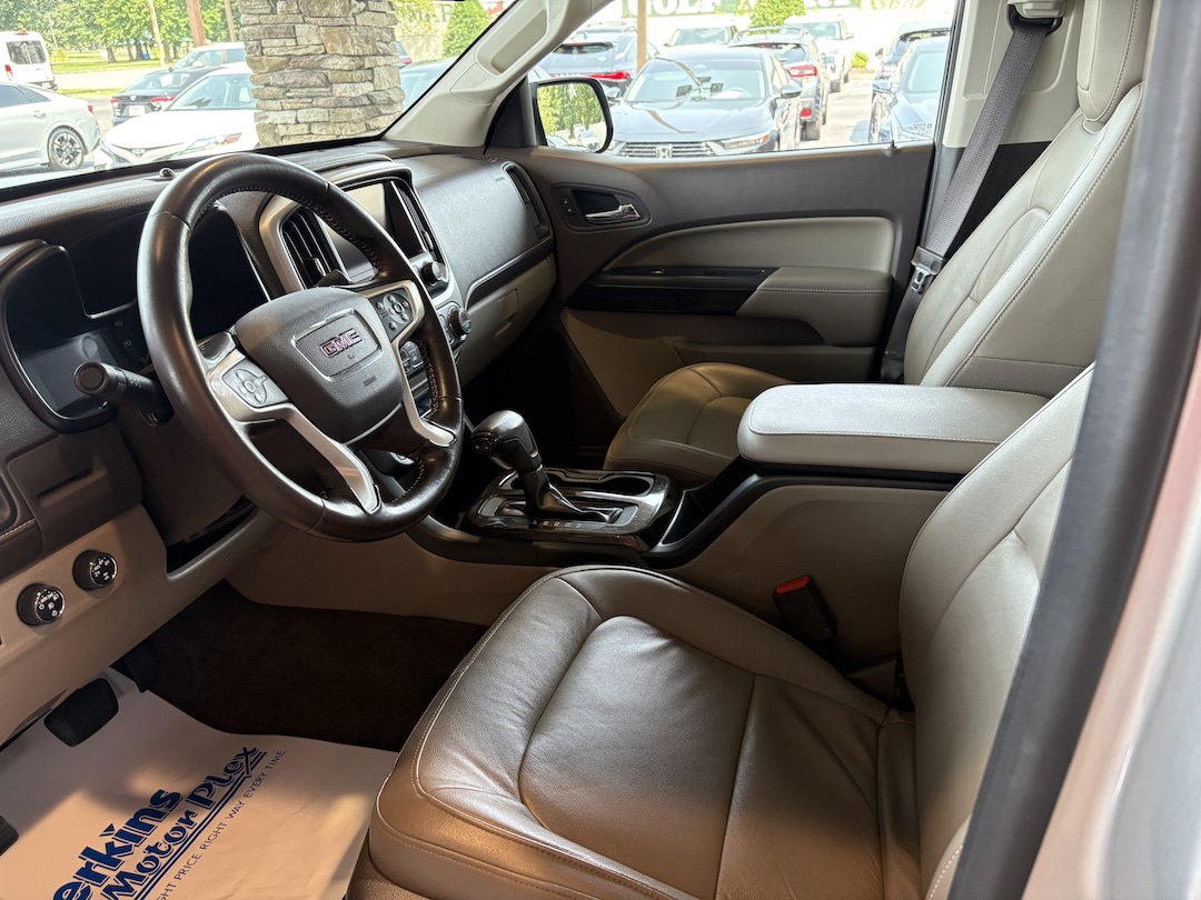 Used 2015 GMC Canyon SLT AWD/4WD image 2