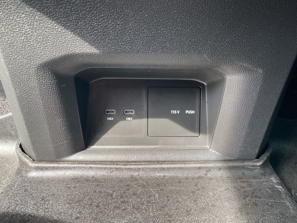 Used 2023 Volkswagen Atlas Cross Sport SE w/ Panoramic Sunroof Package image 36