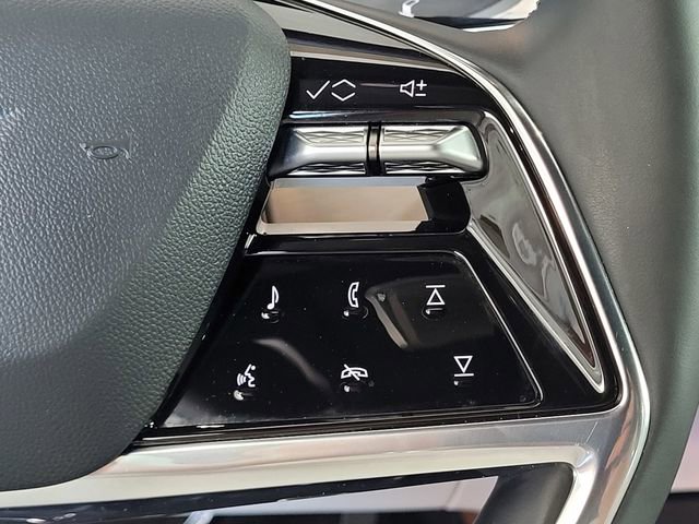 Certified 2026 Cadillac Vistiq Sport AWD/4WD image 25