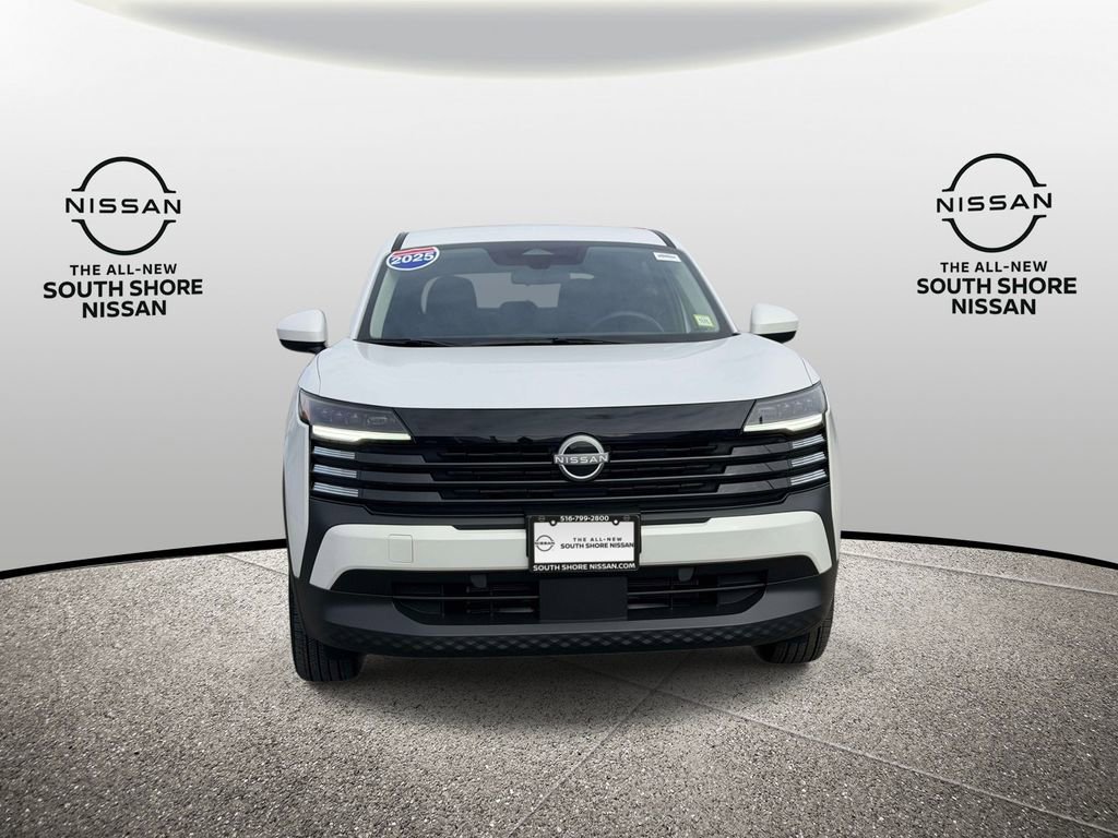 Certified 2025 Nissan Kicks SV image 2