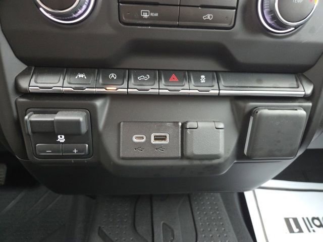 Used 2023 Chevrolet Silverado 1500 Custom image 49