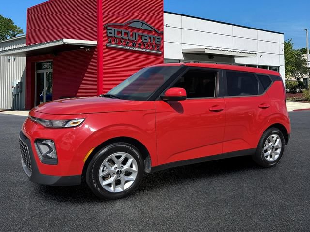 Used 2022 Kia Soul LX w/ Technology Package FWD image 1