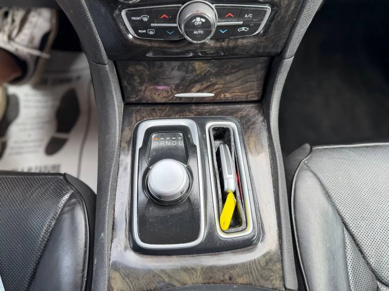 Used 2018 Chrysler 300 Limited RWD image 47