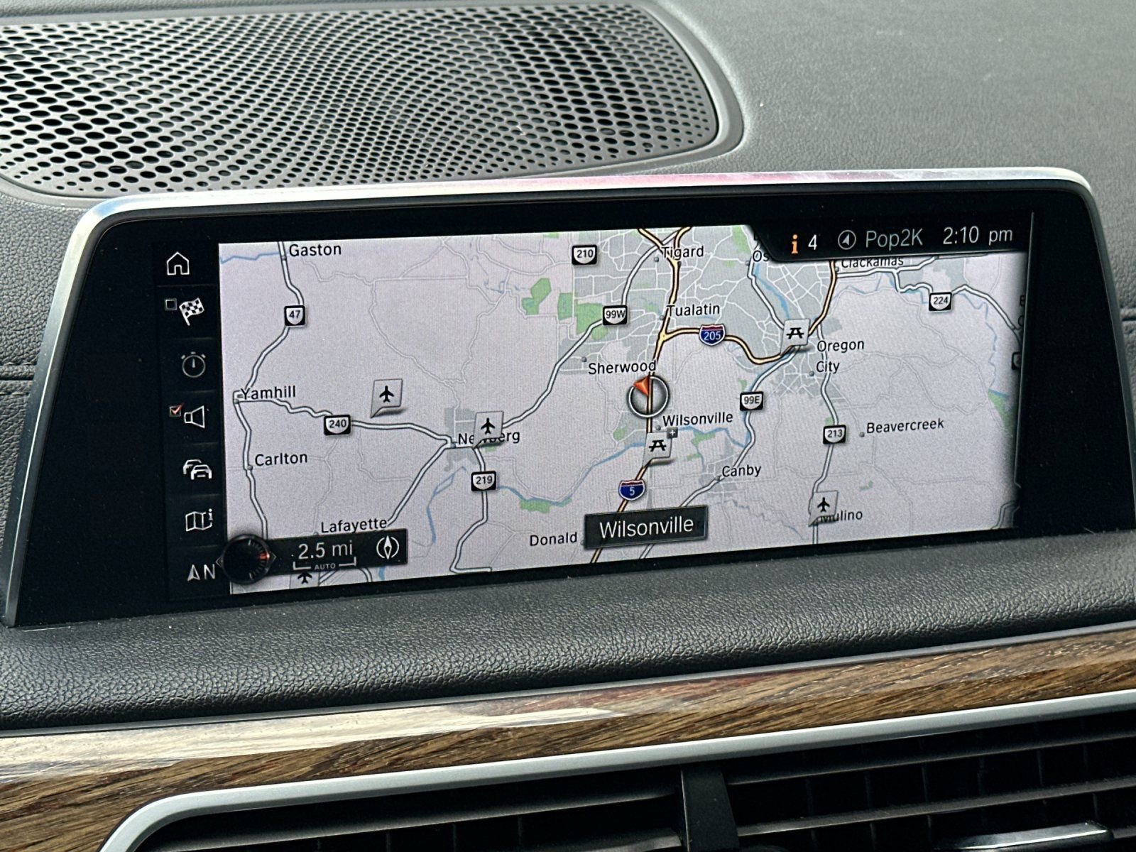 Used 2017 BMW 740e xDrive AWD/4WD image 17