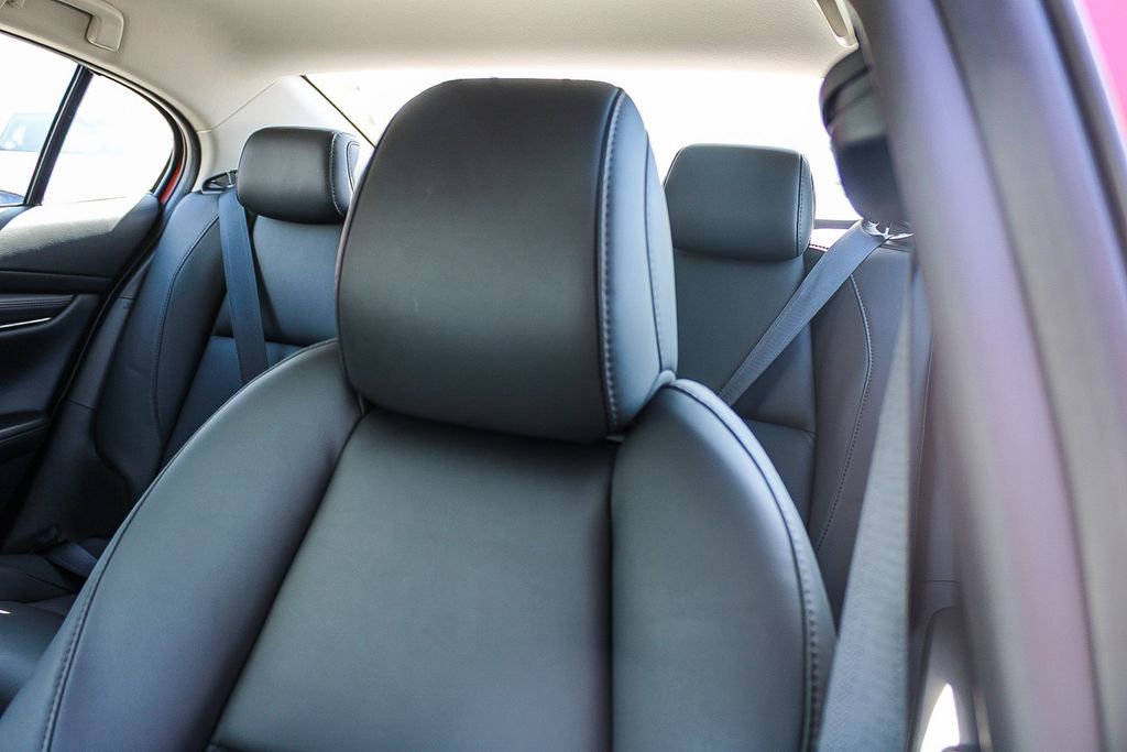 Used 2025 MAZDA MAZDA3 s image 25