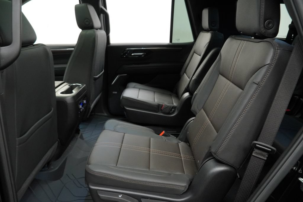 New 2026 Chevrolet Tahoe High Country AWD/4WD image 12