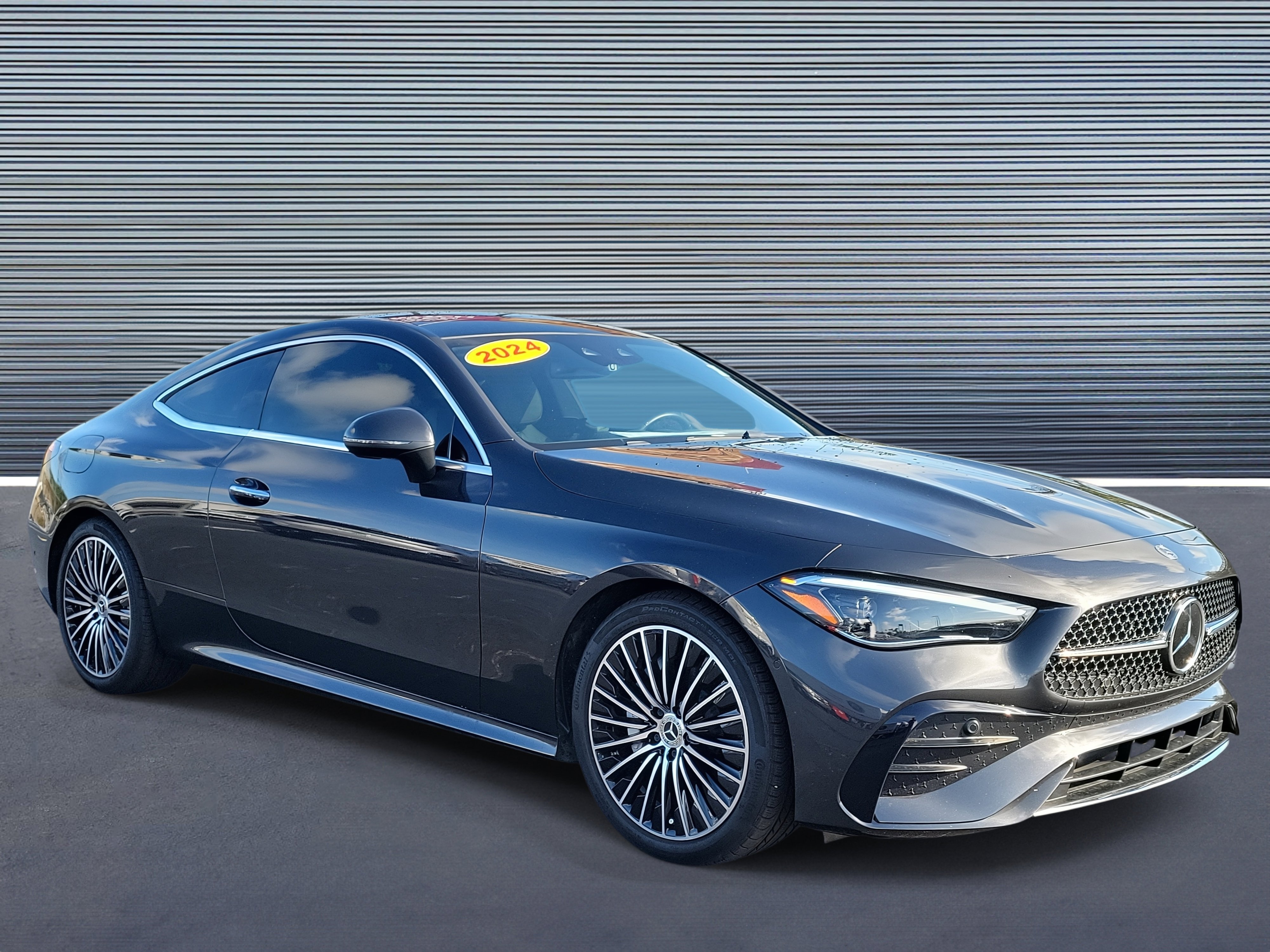Used 2024 Mercedes-Benz CLE 300 4MATIC Coupe image 2