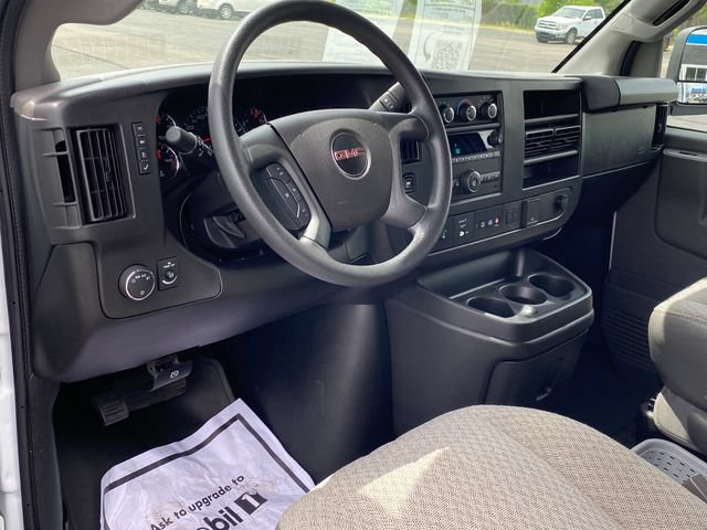 Used 2025 GMC Savana 3500 LT w/ LT Preferred Equipment Group RWD image 5