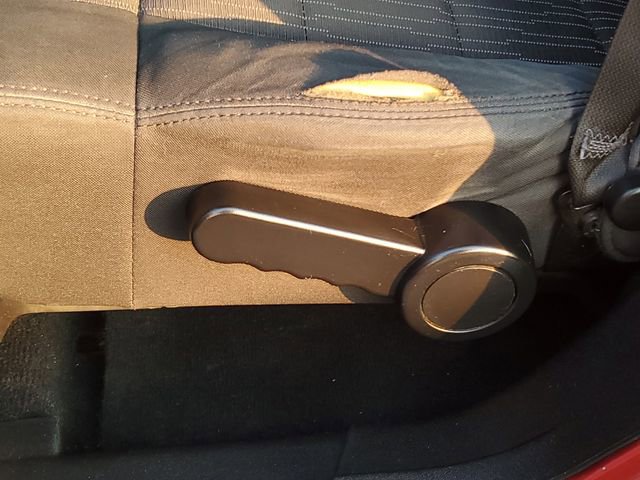 Used 2011 Jeep Wrangler Unlimited Sahara w/ Connectivity Group image 22