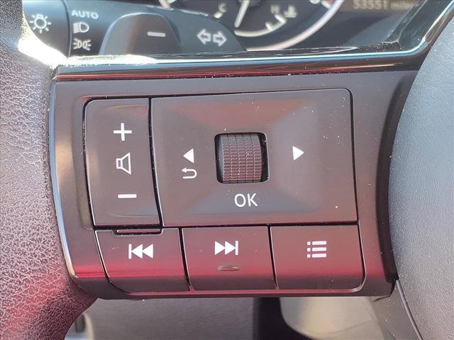 Used 2023 Nissan Rogue SV image 15