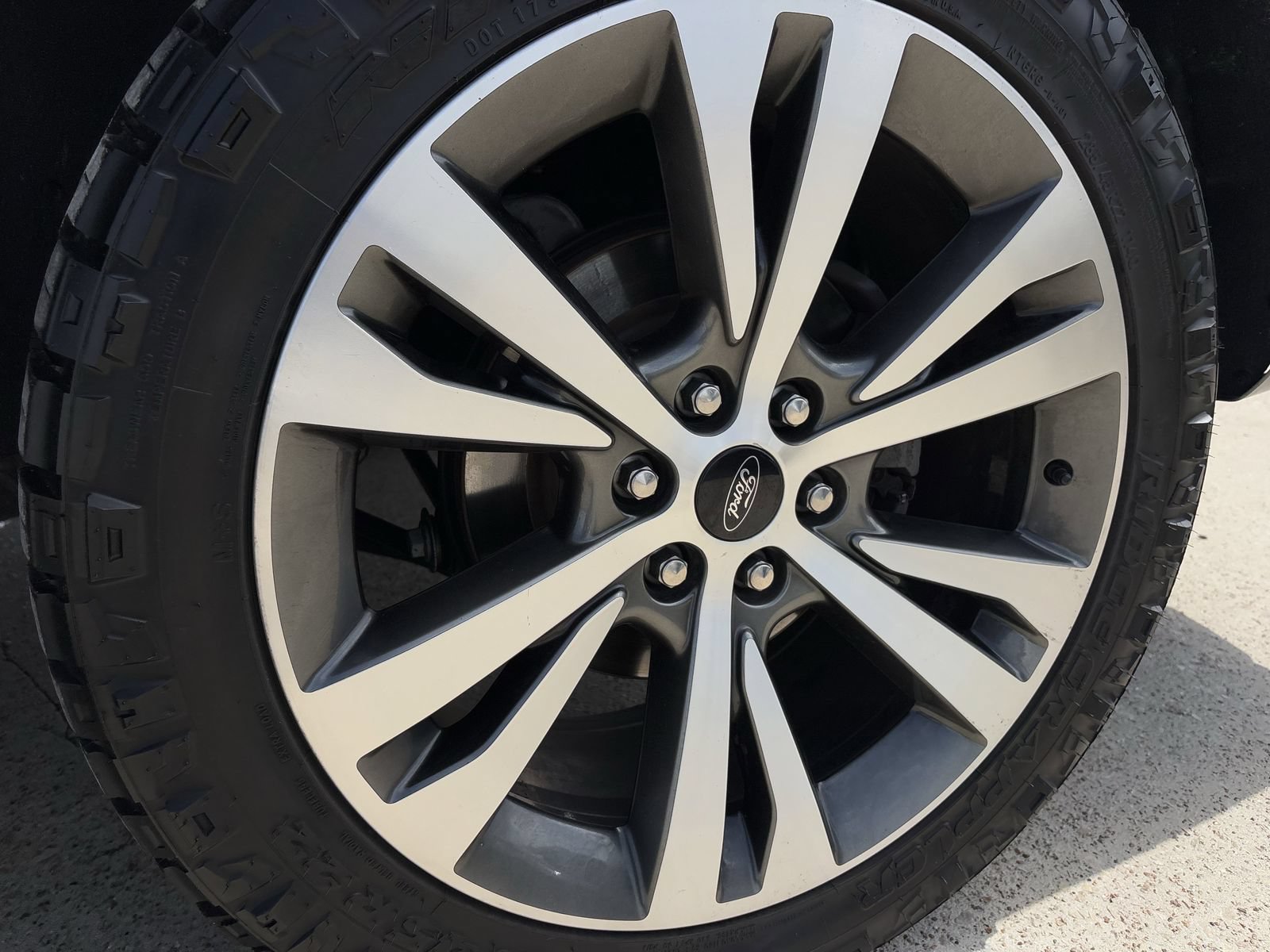 Used 2021 Ford Expedition Platinum AWD/4WD image 9