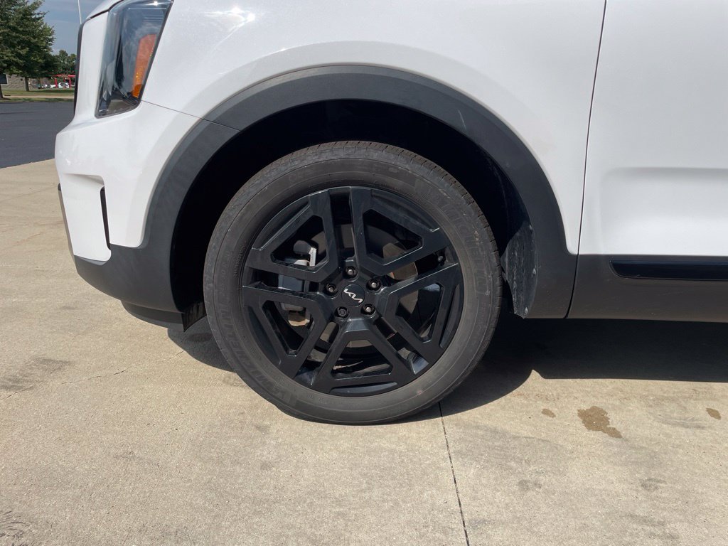 Used 2024 Kia Telluride EX X-Line AWD/4WD image 17