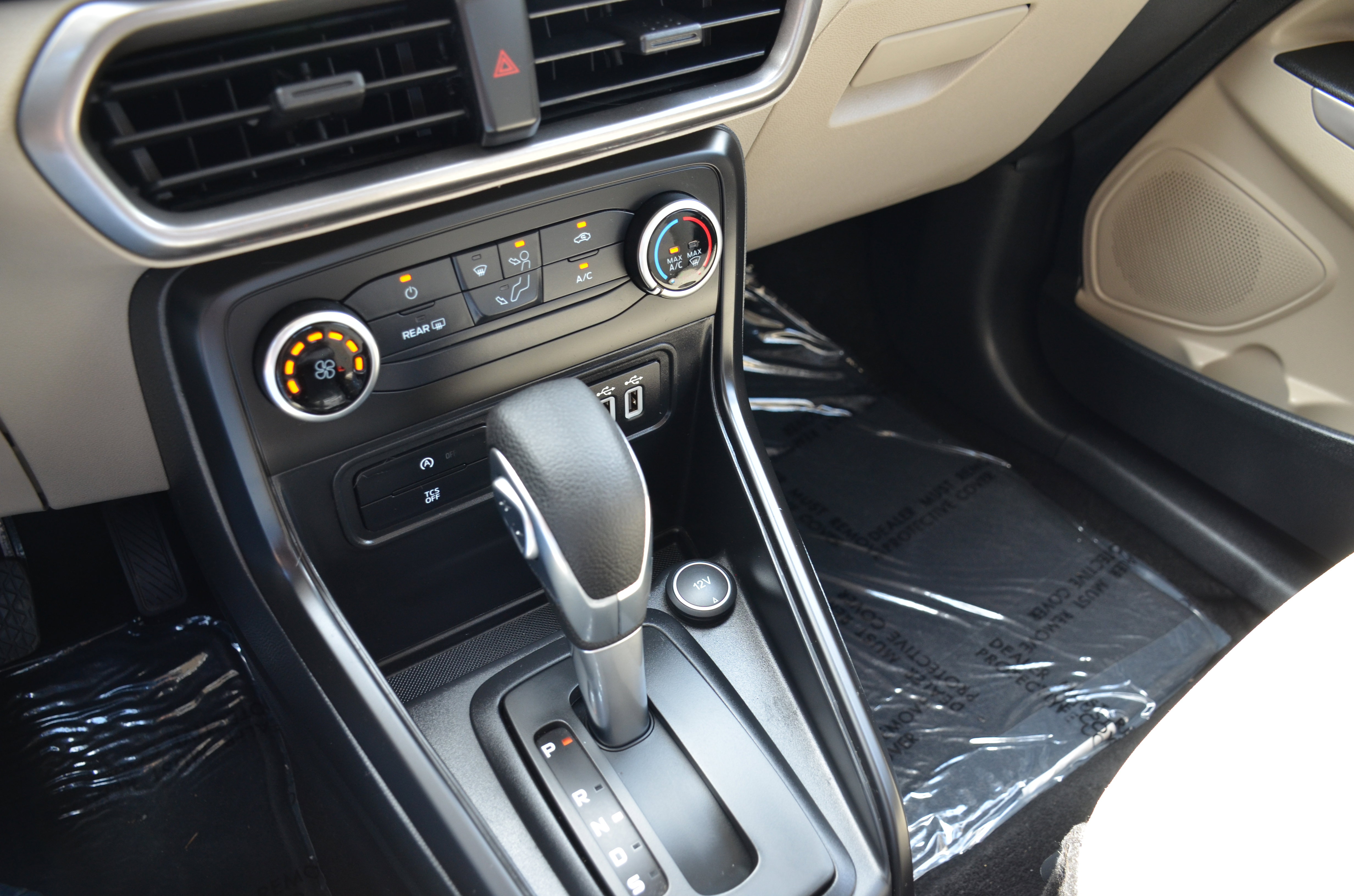 Used 2021 Ford EcoSport S image 12