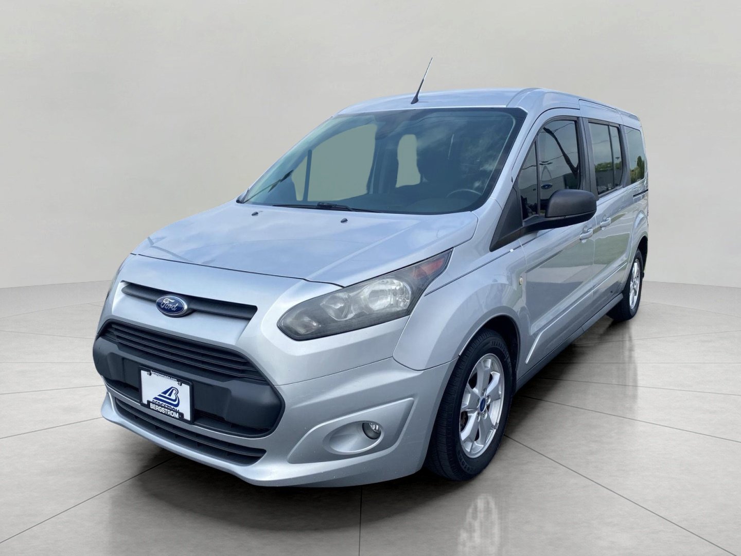 Used 2015 Ford Transit Connect XLT FWD image 4